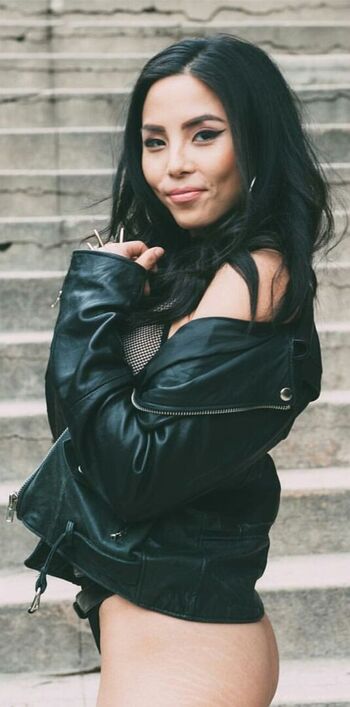Anna Akana