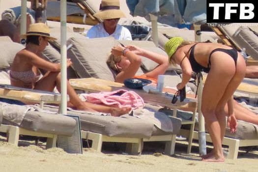 Ashley Roberts