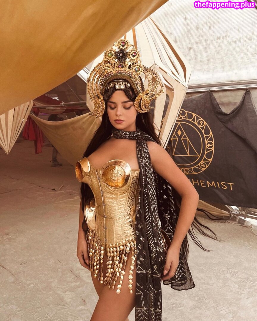 Demi Rose Mawby