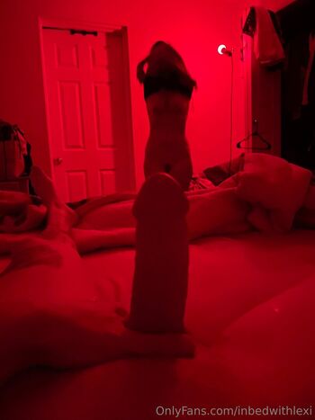 inbedwithlexi