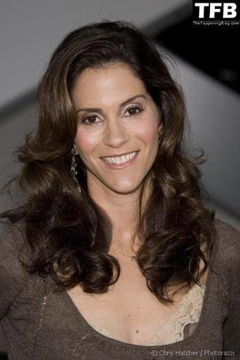 Jami Gertz