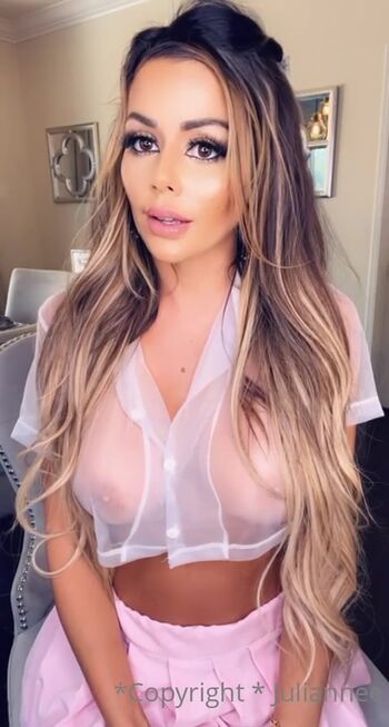 Juli Annee