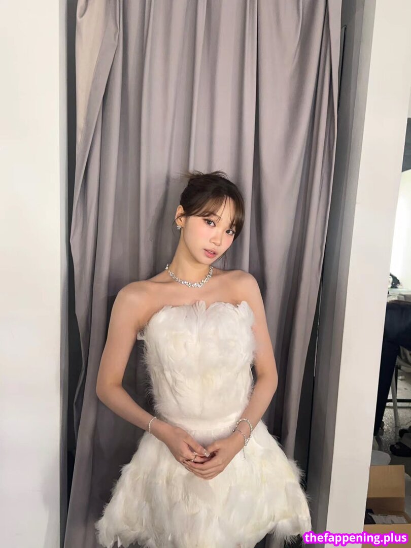 Kim Chaewon