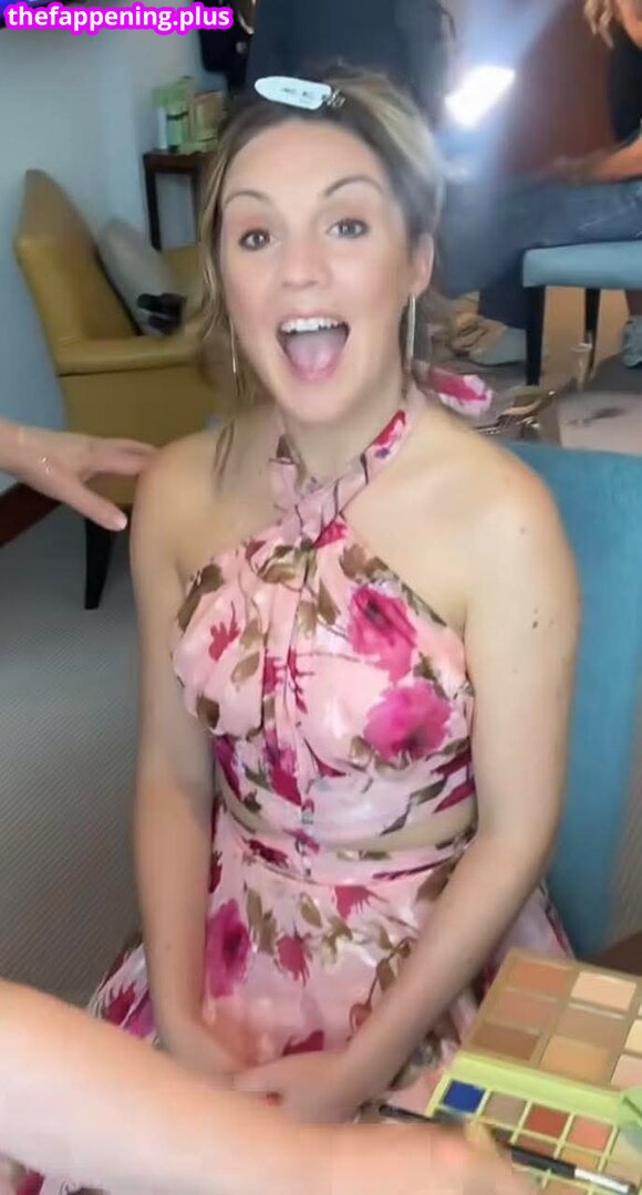 Laura Tobin