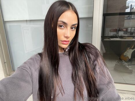 lilyrose.vibes