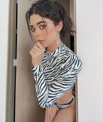 Lynda Parra