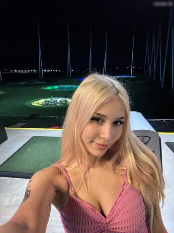 Sarahtoninx9_