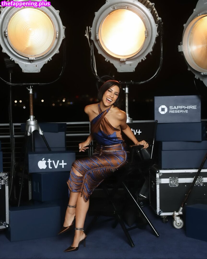 Stephanie Beatriz